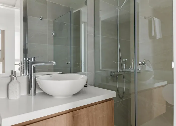 Serenity Waves 4 Vila *